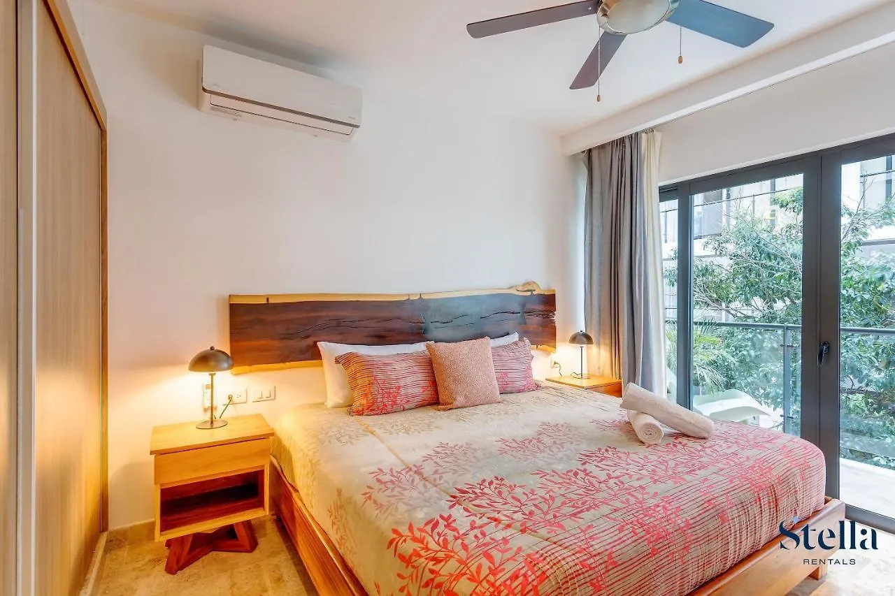 Apartment Ipana Condo, Rooftop Pools, Gym, Walk To Beach Playa del Carmen Mexico