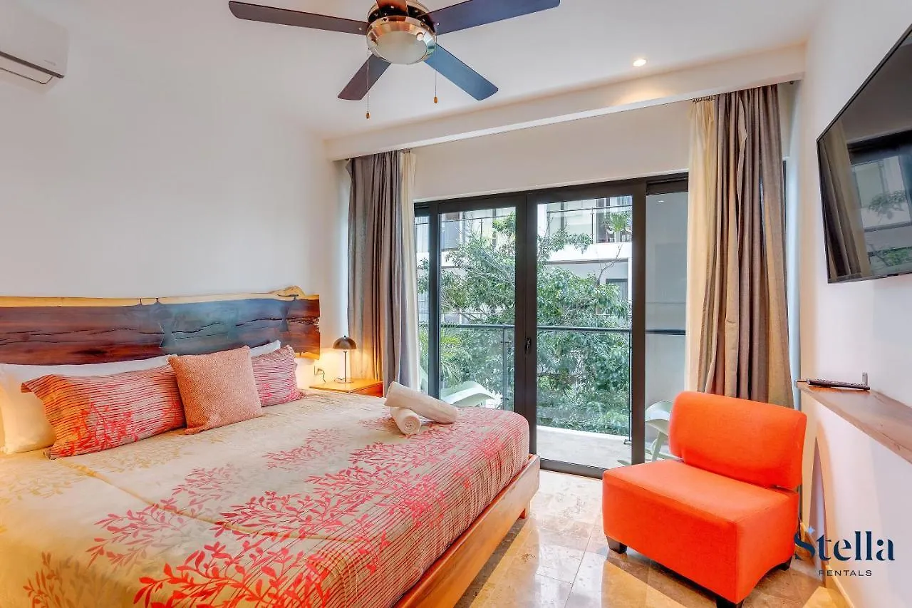 Ipana Condo, Rooftop Pools, Gym, Walk To Beach Playa del Carmen